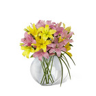 /images/ftdsg2012/D9-4913^1lg.jpg The FTD Lilies & More Bouquet